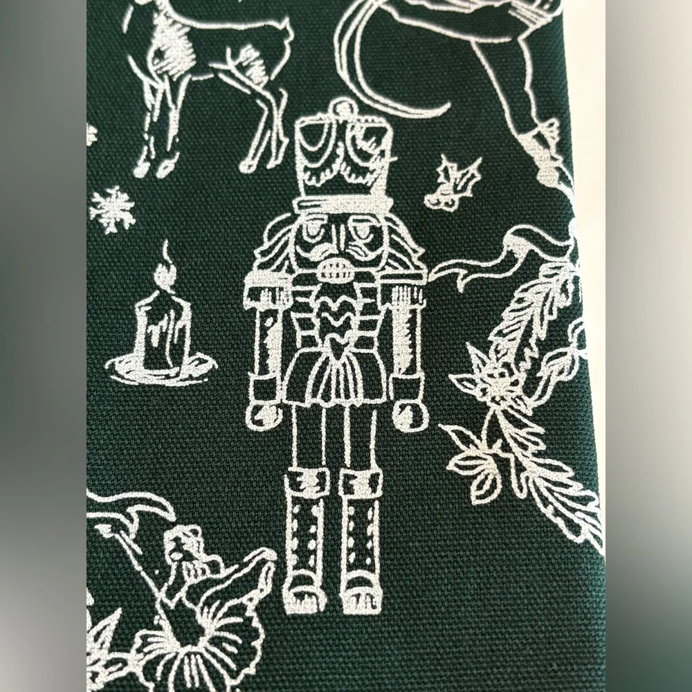 Nutcracker Kingdom Green Organic Cotton Tea towel Crate & Barrel 20x30 New
